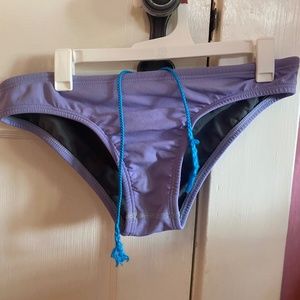 Size small JOLYN lavender Andy bottoms